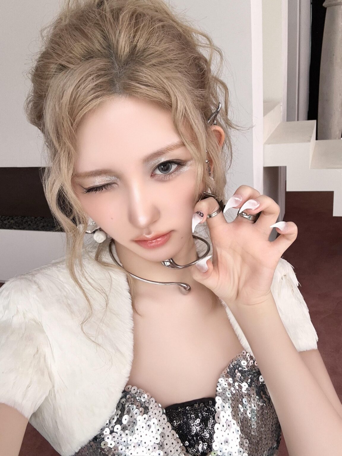 250909 ive تحديث Discord الرسمي مع Gaeul