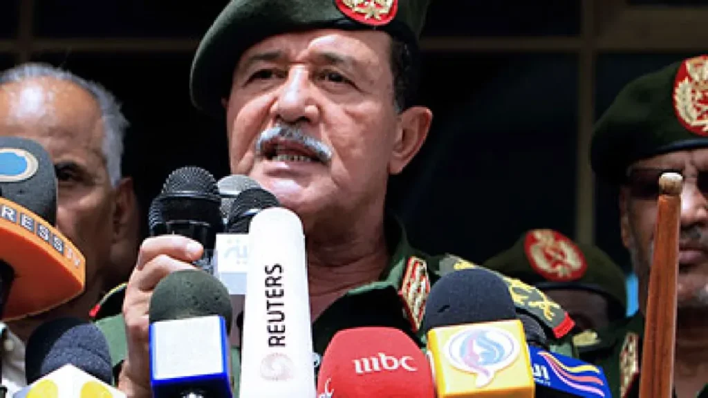 عاجل .. وفاة الفريق اول عصمت عبد الرحمن رئيس هيئة اركان الجيش السوداني الأسبق