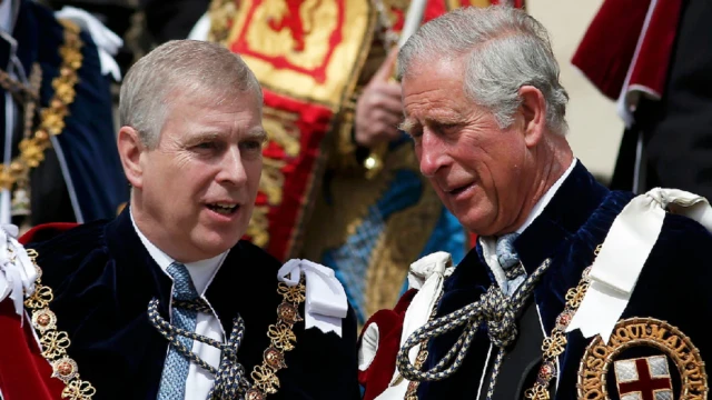 الملك تشارلز والأمير أندرو