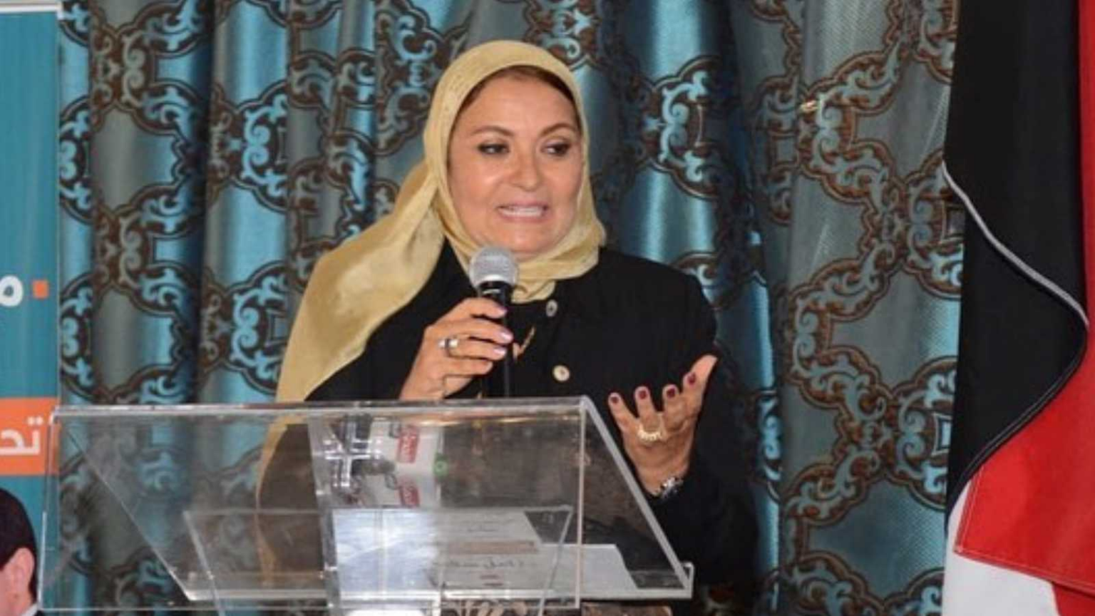 بعد زواج دام 28 عاماً.. انفصال لوري لوفلين وموسيمو جيانولي