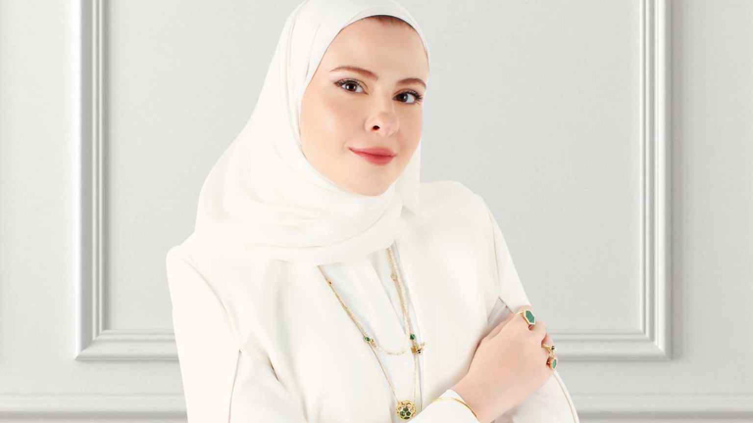لانا آل كمال… شغف مرسوم بالذهب سارة التميمي