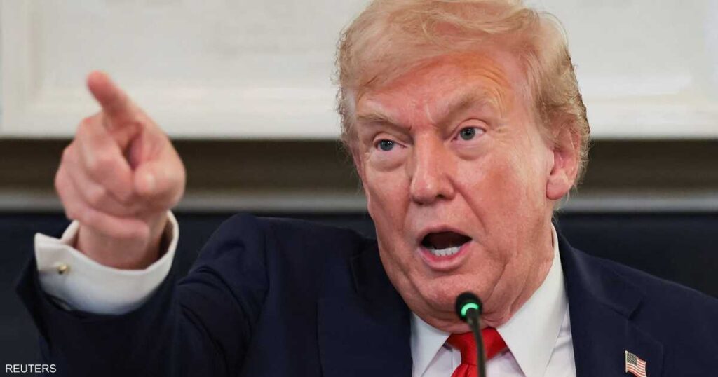 ترامب: إسرائيل وحماس وقعتا على أولى مراحل خطتنا للسلام ترامب: إسرائيل وحماس وقعتا على أولى مراحل خطتنا للسلام