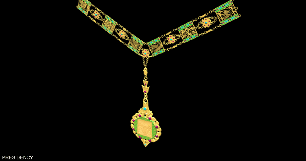 “قلادة النيل” لترامب.. ماذا نعرف عن أرفع الأوسمة المصرية؟ "قلادة النيل" لترامب.. ماذا نعرف عن أرفع الأوسمة المصرية؟