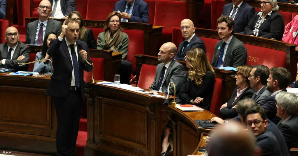 لتفادي حجب الثقة.. الحكومة الفرنسية تعلق إصلاح نظام التقاعد لتفادي حجب الثقة.. الحكومة الفرنسية تعلق إصلاح نظام التقاعد