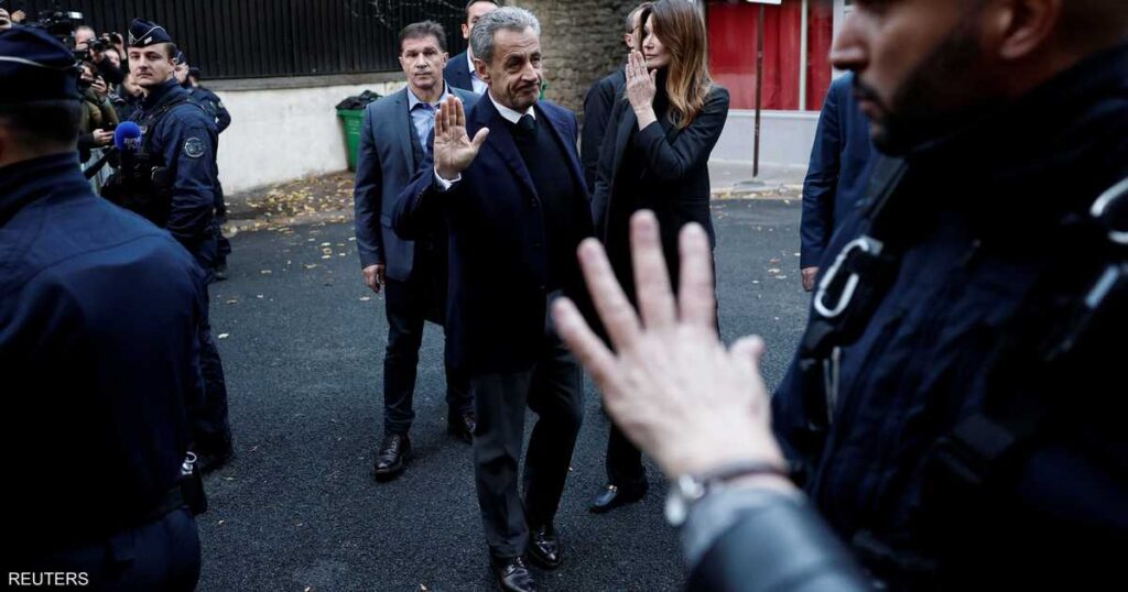 تهديد بالقتل لساركوزي داخل سجنه في باريس.. وفتح تحقيق عاجل تهديد بالقتل لساركوزي داخل سجنه في باريس.. وفتح تحقيق عاجل