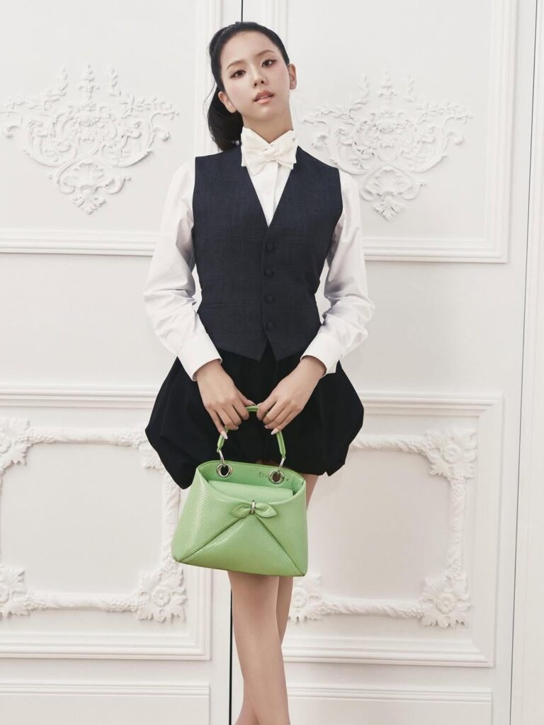 251002 JISOO لـ DIOR