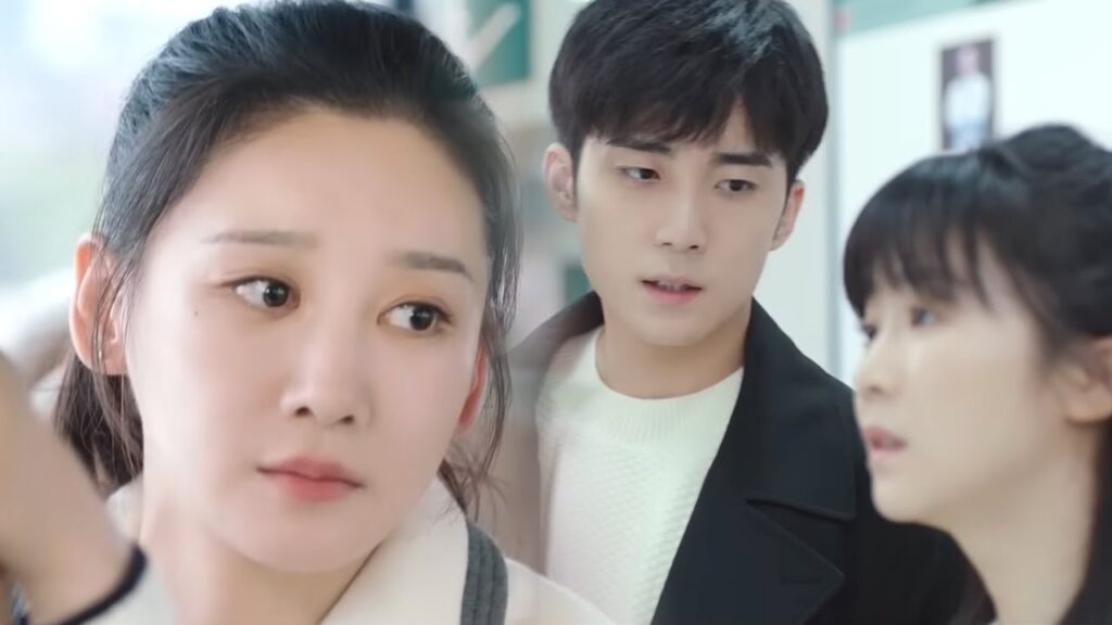 تخطط الصديقة الماكرة لتبعده عن فتاته فيقع حادث يُفسد خطتها ويبعده عنها😮😊مشهد من دراما "معادلة الحب"