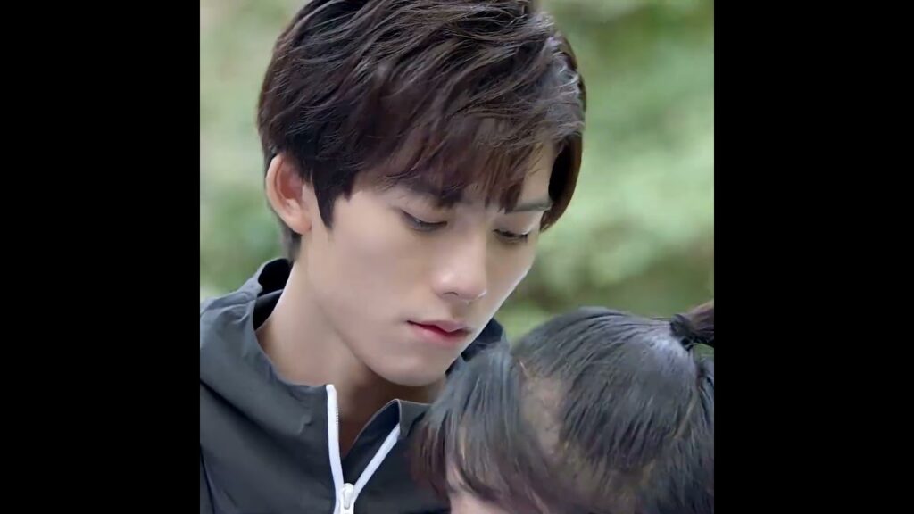 💕💕💕 #professionalsingle #songyiren #dengchaoyuan #youku #عزباء_محترفة #shorts #cdrama