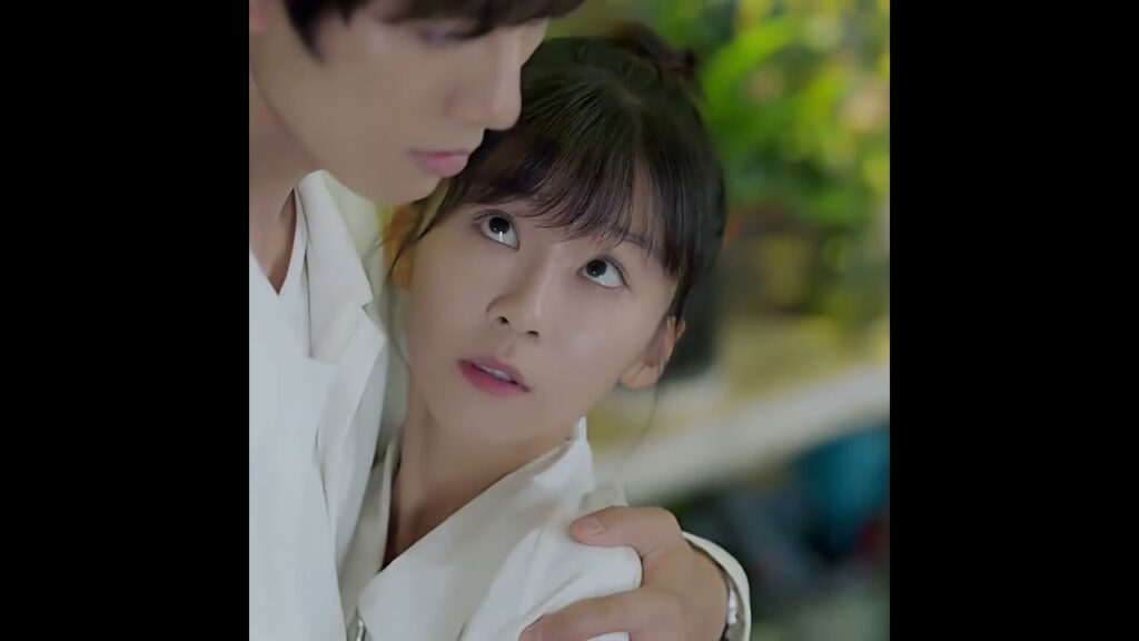 💕💕💕 #professionalsingle #songyiren #dengchaoyuan #youku #عزباء_محترفة #shorts #cdrama