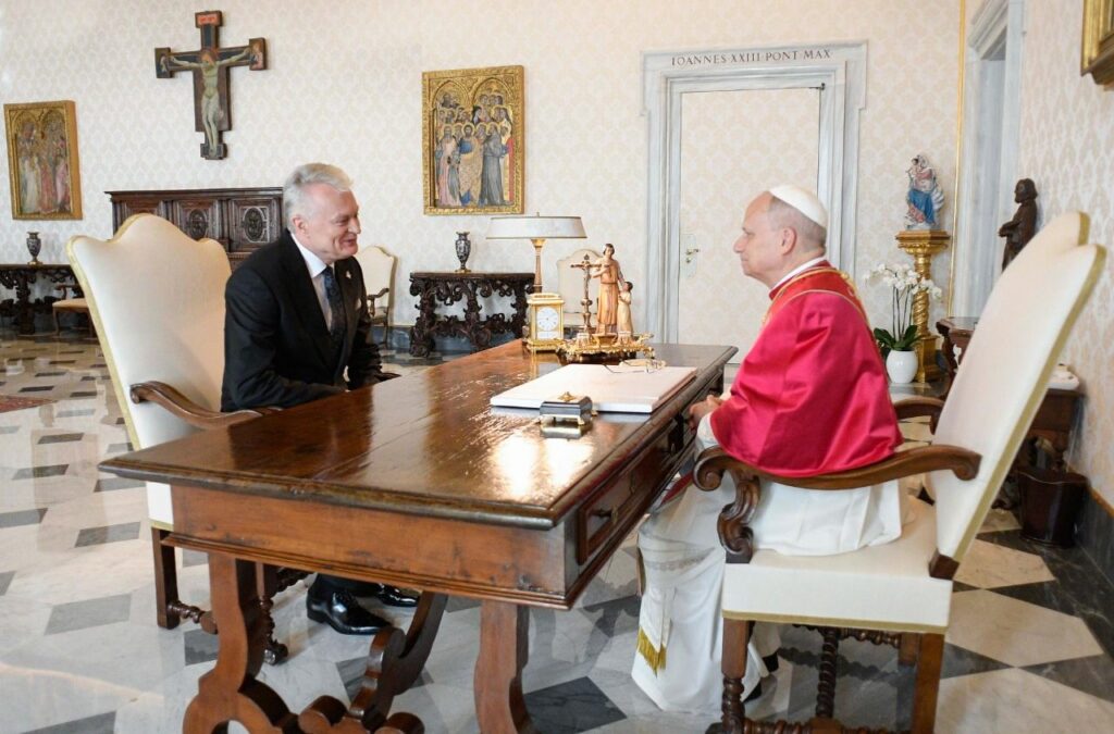 قداسة البابا يستقبل رئيس جمهورية ليتوانيا