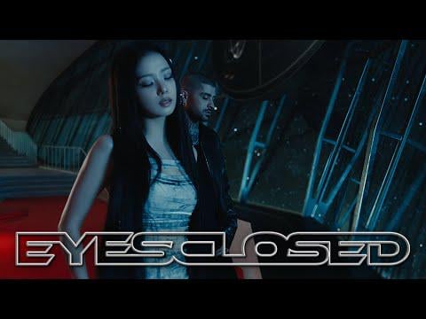 جيسو (بلاك بينك) وزين - عيونهما مغلقة