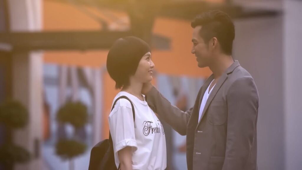 أخيرا يتخلص من زوجها السابق وتبقى فتاته له وحده في النهاية! مشهد من دراما "إشراقتي"