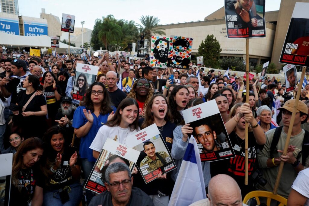 حقائق-من هم الرهائن الإسرائيليون الذين أفرجت عنهم حماس؟