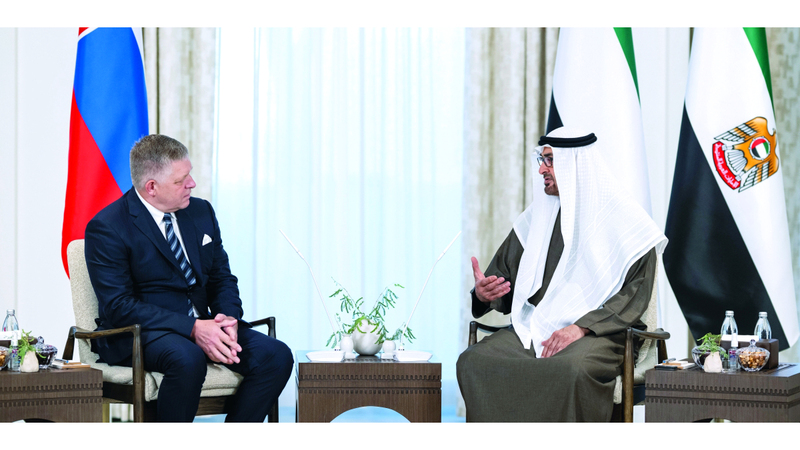 رئيس الدولة خلال استقباله رئيس وزراء سلوفاكيا. وام