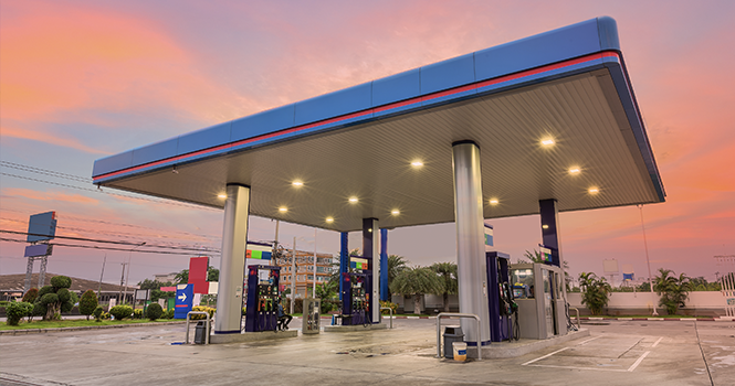 5  شركات تستحوذ على 31% من محطات الوقود في السعودية