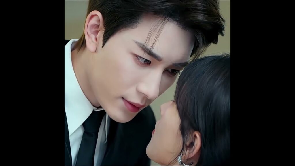 👀💕💕 #QueenofDarkness #ملكة_الظلام  #黑夜中的她  #FangJin #YanZixian  #YOUKU