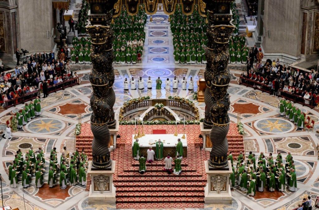 البابا لاوُن الرابع عشر يترأس القداس الإلهي بمناسبة يوبيل الفرق السينودسية