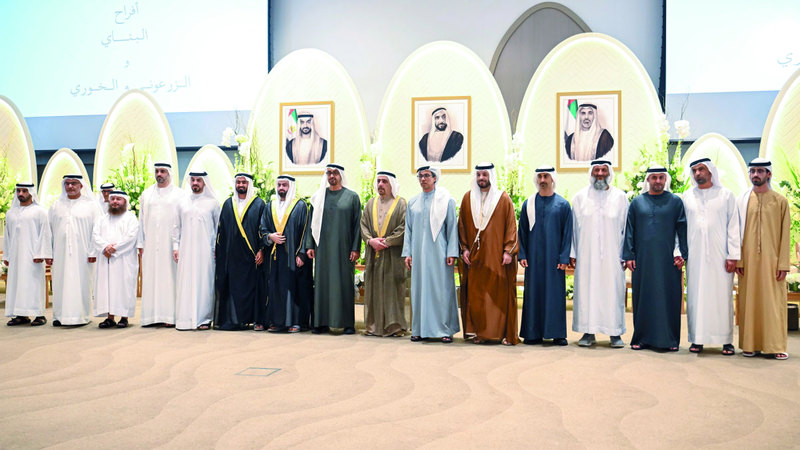 رئيس الدولة يحضر حفل زفاف نجلي فيصل البناي رئيس الدولة يحضر حفل زفاف نجلي فيصل البناي