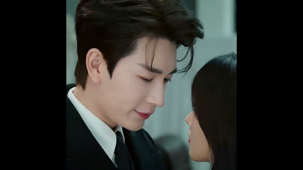 😚💋🤣🤣#QueenofDarkness #ملكة_الظلام #黑夜中的她 #FangJin #YanZixian #YOUKU #shorts #cdrama #chinesedrama 😚💋🤣🤣#QueenofDarkness #ملكة_الظلام #黑夜中的她 #FangJin #YanZixian #YOUKU #shorts #cdrama #chinesedrama