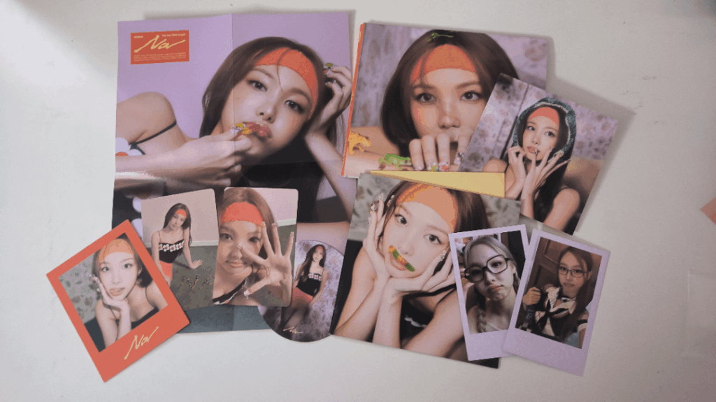 أخيرًا حصلت على ألبوم نايون الخاص بي بأموالي الخاصة 🥹