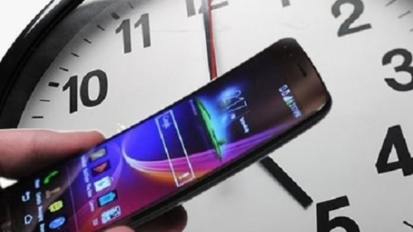  للأندرويد والايفون .. إزاي تظبط ساعتك على التوقيت الشتوي 