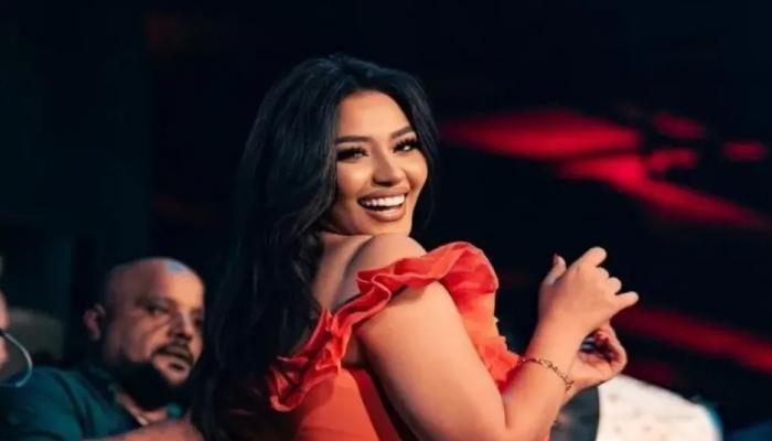 رحمة محسن ترد على أزمة «الفيديوهات الخاصة» بمنشور ديني رحمة محسن ترد على أزمة «الفيديوهات الخاصة» بمنشور ديني