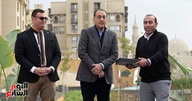 رئيس الوزراء يتفقد عددا من المشروعات بمحافظة القليوبية