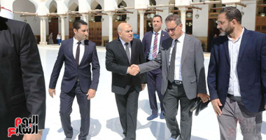 الفريق أول صدقى صبحى يشارك فى صلاة الجنازة على الدكتور أحمد عمر هاشم