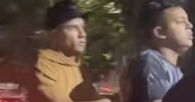 لحظة هروب عصام صاصا من مشاجرة الملهى الليلى فى المعادى.. صور