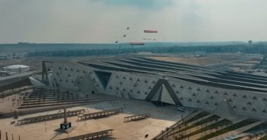 مشاهد جوية ترصد مشروع المتحف المصرى الكبير وتطوير المنطقة المحيطة.. فيديو