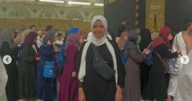 سهر الصايغ تشارك متابعيها بصور من أدائها مناسك العمرة