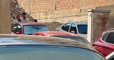 سوزى الأردنية تصل المحكمة الاقتصادية بالحجاب والكمامة.. صور سوزى الأردنية تصل المحكمة الاقتصادية بالحجاب والكمامة.. صور