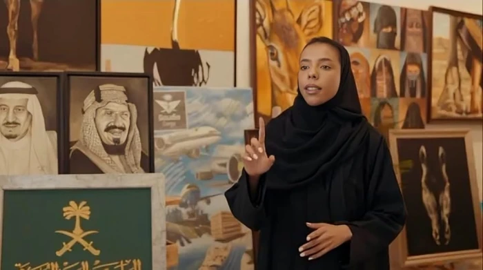 صحيفة المرصد - «سرقة وخسارة».. بالفيديو.. مواطنة تروي ما حدث لها بعد محاولتها نقل كفالة عامل مخالف لديها