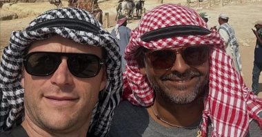 سكوت إيستوود يختتم زيارته إلى مصر بجولة جوية فوق الأهرامات سكوت إيستوود يختتم زيارته إلى مصر بجولة جوية فوق الأهرامات