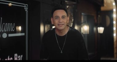 مصطفى قمر يطرح ثانى أغانى ألبومه الجديد بعنوان أصل الأيام.. فيديو