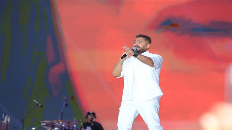 تامر حسني يتألق عالميًا.. «SEVEN» تشارك بجانب إحدى الماركات العالمية في عرض أزياء دبي