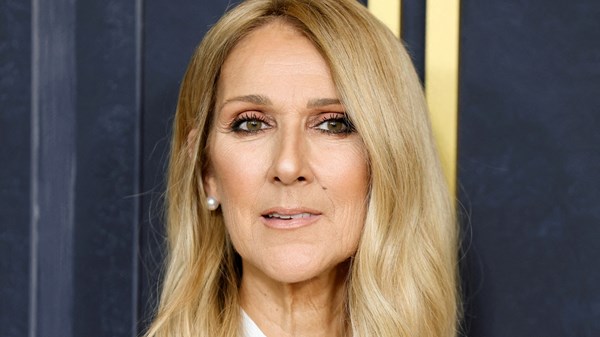 سيلين ديون مع أبنائها في حفل بول مكارتني سيلين ديون مع أبنائها في حفل بول مكارتني