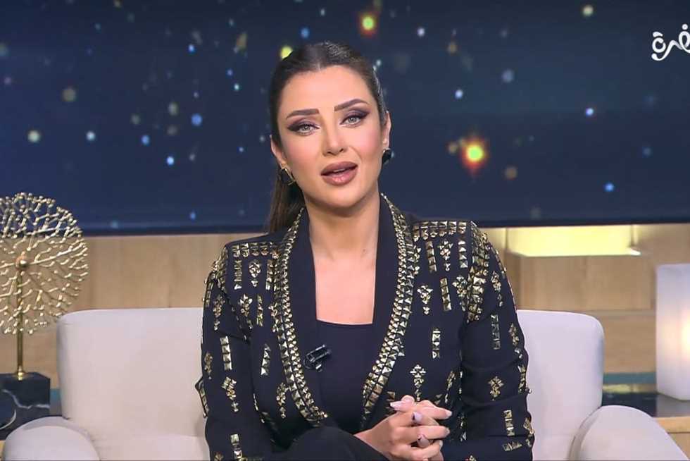 مريضة وممنوع تاكل سكر.. رضوى الشربيني تكشف سبب نحافة هدى المفتي بعد التنمر عليها (فيديو) مريضة وممنوع تاكل سكر.. رضوى الشربيني تكشف سبب نحافة هدى المفتي بعد التنمر عليها (فيديو)