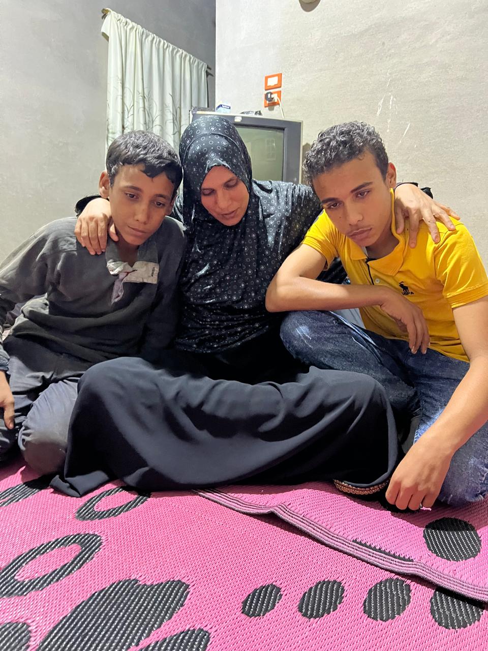 أسرة شاب فقد حياته علي يد شقيقة تكشف تفاصيل الواقعة أسرة شاب فقد حياته علي يد شقيقة تكشف تفاصيل الواقعة