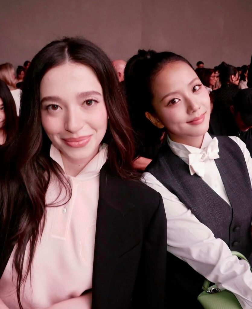 251001 Jisoo W/ Mikey Madison @ Dior Paris Week