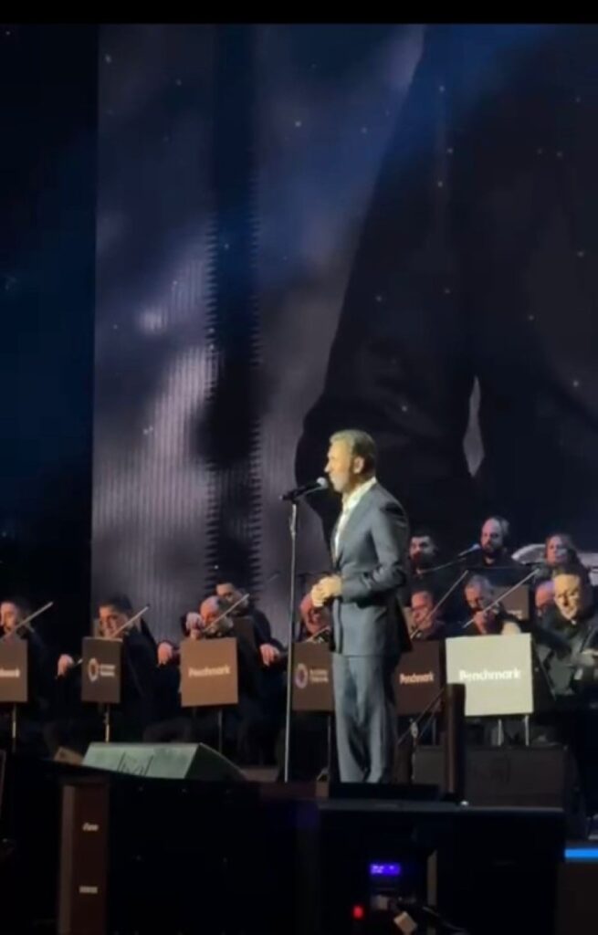 كاظم الساهر يطرب جمهور موسم الرياض بأمسية من العشق والطرب - أخبار السعودية