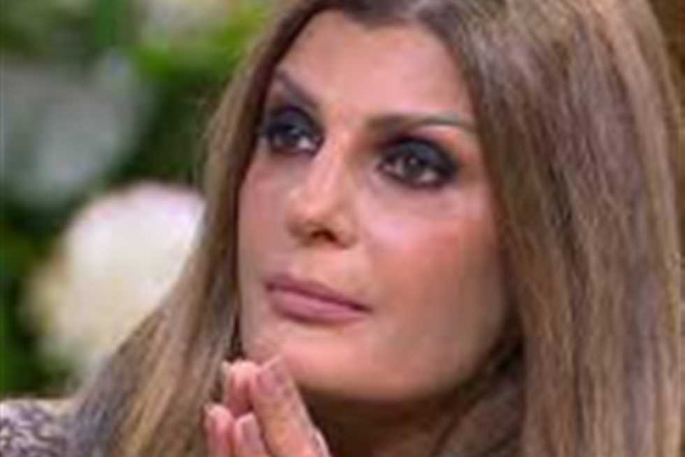 فيدرا تثير الجدل عن زواج النساء: «عايزينها تموت؟ سيبوا الستات في حالها» (فيديو) فيدرا تثير الجدل عن زواج النساء: «عايزينها تموت؟ سيبوا الستات في حالها» (فيديو)