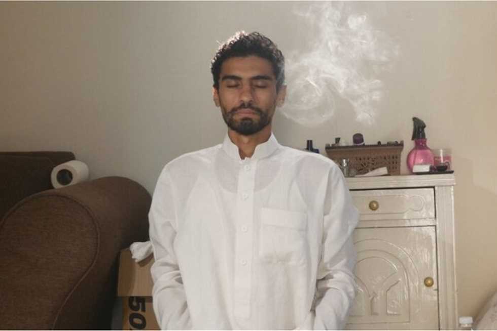 أضرب عن الطعام 11 يومًا.. 12 معلومة عن محمود يحيى مخرج فيلم «اختيار مريم» أضرب عن الطعام 11 يومًا.. 12 معلومة عن محمود يحيى مخرج فيلم «اختيار مريم»