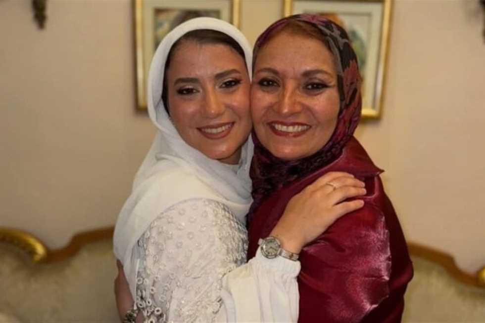 بعد حديث هبة قطب عن حالة ابنتها دينا.. تعرف على أعراض وأسباب «الهايبر أكتيف»