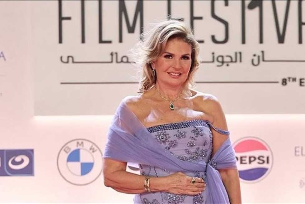 يسرا: «أطلقوا عليا الفنانة المعلبة.. وأول 25 فيلما في حياتي فشلت» يسرا: «أطلقوا عليا الفنانة المعلبة.. وأول 25 فيلما في حياتي فشلت»