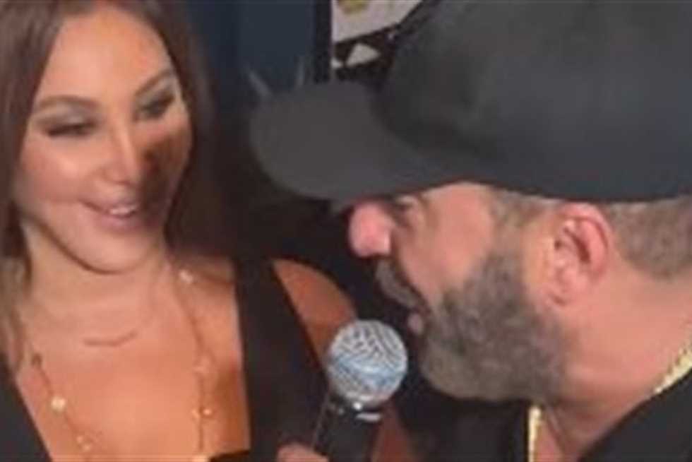 غناء السقا ومزاح ماجد.. لقطات طريفة من عيد ميلاد إليسا في بيروت (فيديو)