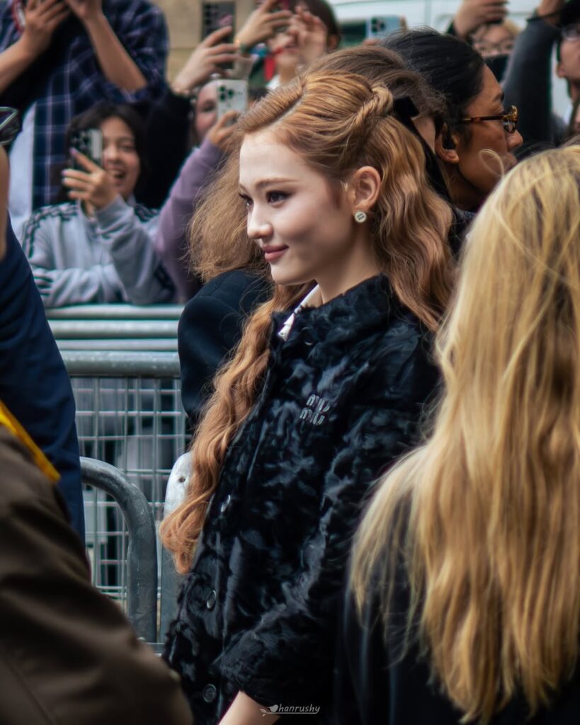 إيلا جروس إيلا جروس