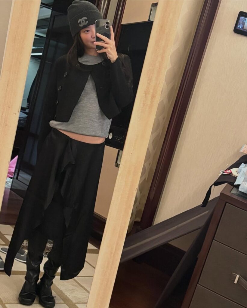 251008 تحديث جيني على الانستغرام