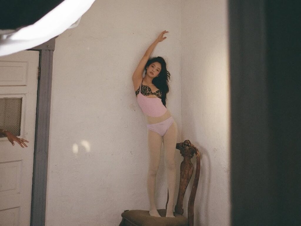 251002 تحديث جيني إنستغرام