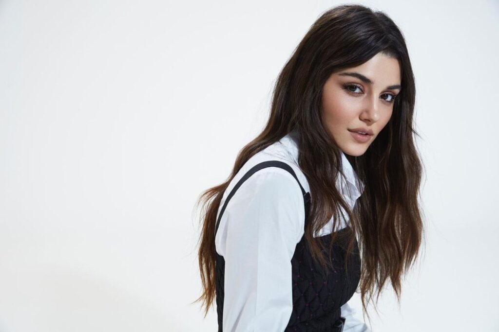 مسلسل حب ودموع بطولة باريش أردوتش وهاندا أرتشيل يمر بأزمة تهدد عرضه مسلسل حب ودموع بطولة باريش أردوتش وهاندا أرتشيل يمر بأزمة تهدد عرضه
